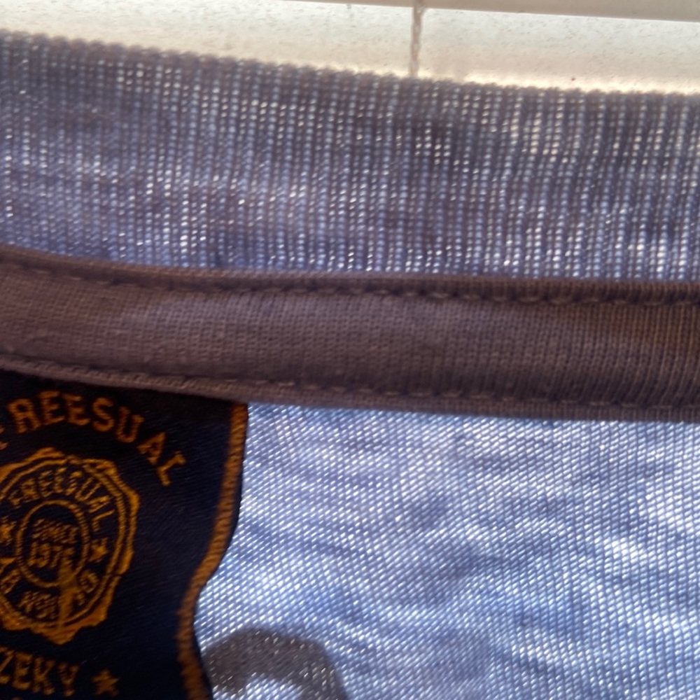 Boston long sleeve shirt .
